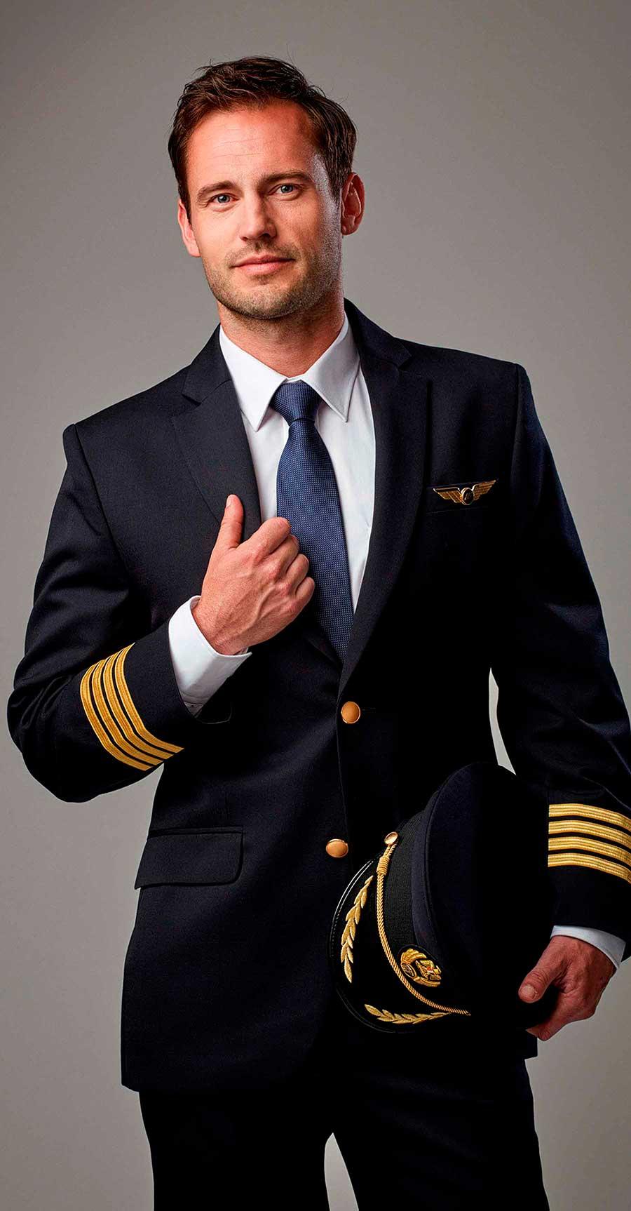 Pilot uniform for Icelandair
